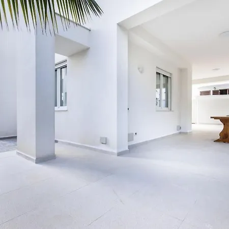Maia Villa